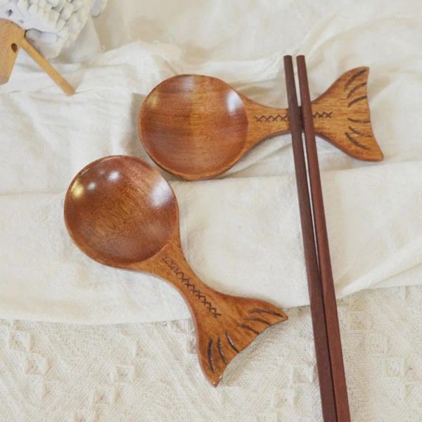 Cucharas creativas para la cola de madera en forma de madera con cuchara pequeña manija corta té de té de té frijol cena utensilios de cocina accesorios