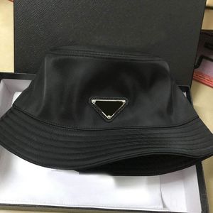 Sport Bucket Men Hat Triangulaire Sunshade Designer Chapeaux pour femmes Mélange Couleur Style Plat plat Cap