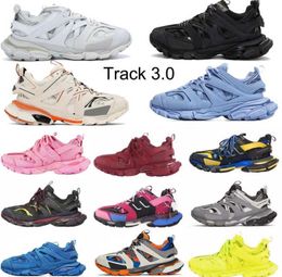 Sportschoenen trainer sneakers track lopers gomma lederen nylon geprint voor reisoefening workout balenciagas balencaiga vakantietrend luxe