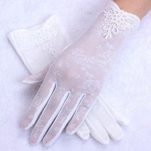 Guantes deportivos Moda Sexy Encaje Longitud de la muñeca Mujeres Novia Fiesta Mitones Pantalla táctil Verano Resistente a los rayos UV Conducción WF225