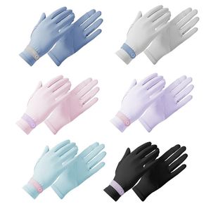 Gants sportifs du bout des boutons de la soie de glace exposée aux mitaines courtes en nylon en fibre ultra-refroidisse