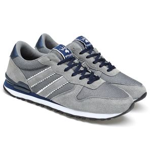 Sports Men de sports coulant à la mode des femmes entraîneurs chaussures Mesh Printemps et été blanc Balck Grey Travel Shoe Fiess Sneakers Code