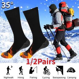 Chaussettes de sport 1/2 paires Hiver Verwarmde Sokken Zelf Verwarming Thermische Anti-Bevriezing Voor Vissen Camping Wanden Skin en Voet Warmer L221026