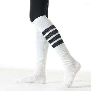 Chaussettes de sport 1 paire de protège-pieds en nylon à pression de football utile