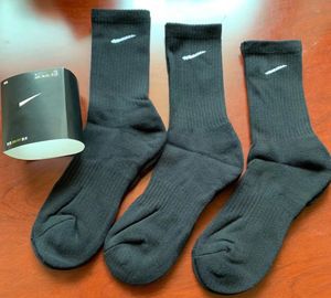 Sports sokken klassieke lange tube heren en dames sporthanddoekbodem rennen basketbal sokken