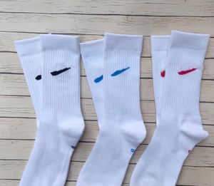Chaussettes de sport chaussettes hautes d'extérieur pour hommes et femmes avec barres parallèles à code couleur