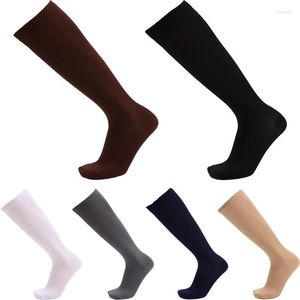 Chaussettes de sport pour hommes couleur continue décontractée nylon en nylon grande taille de cyclisme de football de football calcitines ciclismo