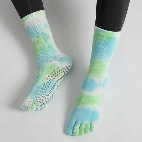 Chaussettes de sport Pilates chaussettes à cinq orteils femmes chaussettes de Yoga antidérapantes en Silicone teintées par cravate YQ240126