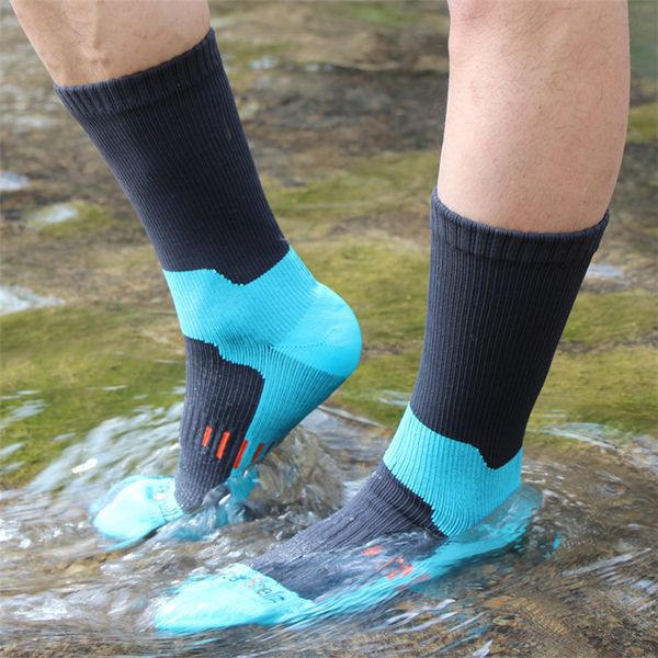 Chaussettes de sport Chaussettes imperméables Respirant Crew Outdoor Chaussettes imperméables Randonnée Wading Camping Hiver Glissement Cyclisme Neige Chaud Chaussette Imperméable 230601