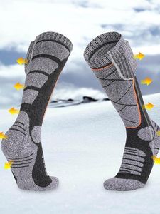 Chaussettes de sport hiver électrique chauffée à piles chaleur épaissir pour hommes femmes en plein air ski cyclisme Sport garder au chaud