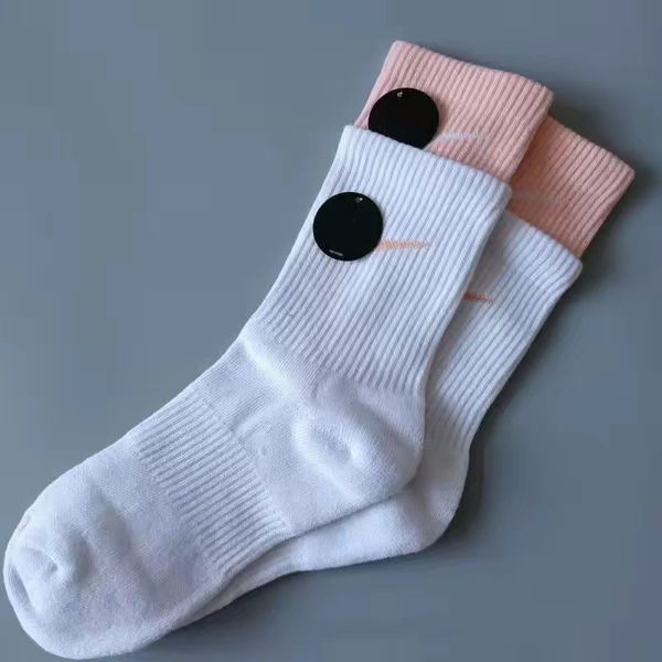 Chaussettes de sport Femmes Hommes Drôle Mignon École Filles Coton Broderie Chaussettes Coloré Sox Marque Designer Rétro Blanc Chaussette courte 17 couleurs longueurs L6