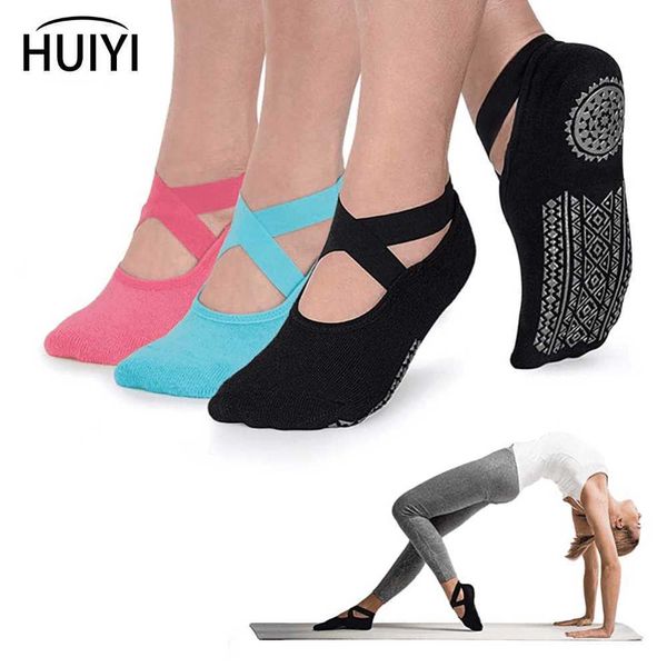 Chaussettes de sport Yoga pour femmes Sangles antidérapantes Bandage Chaussette en coton Idéal Pilates Pure Barre Balt Danse Barot Entraînement L221026