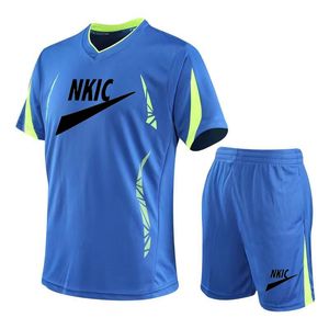 Costume de sport Survêtements pour hommes Ensemble de football d'été Combinaison d'entraînement de football à séchage rapide Kit de vêtements de sport à manches courtes avec poches Respirant Marque LOGO Imprimer