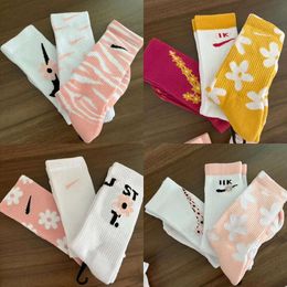 Serviette de sport printemps et automne, chaussettes mi-tube en pur coton à imprimé de fleurs roses