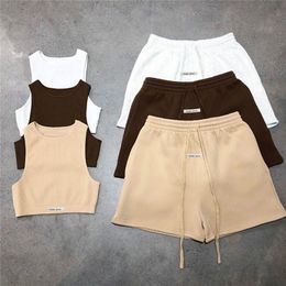 Sportif solide lettre deux pièces ensemble femmes côtelé maigre débardeurs lâche décontracté pansement shorts correspondant femme survêtement 220527