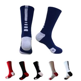 Chaussettes de basket-ball d'élite professionnelles européennes et américaines longues chaussettes de sport bas de serviette de genou chaussettes de fitness pour hommes de mode