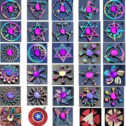 Spot Goods Rainbow Beyblade Metal Fidget Spinner Star Flower Skull Dragon Wing Hand Spinner voor Autisme ADHD Kinderen Volwassenen Antistres Toy EDC