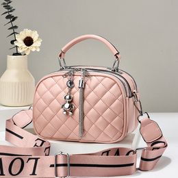 Spot Style Factory Fashionable and Trendy Women's Bag avec un sentiment de luxe et de grande capacité, un sac à bandoulière,