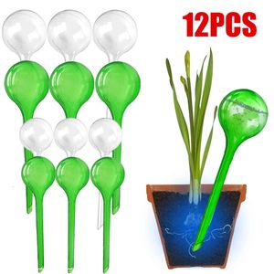 Sproeiers 12 stuks Automatische plantenbewateringsbollen Zelfwater gevende ballen Plastic tuinwaterkan Kamerplantapparaat Druppelirrigatiesysteem 231010