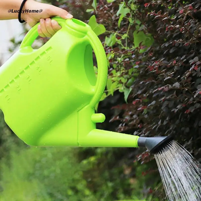 Sprayers Large Capacity 5L Watering Can Long Spout Portable Manual Irrigation Small Spray Bottle Thickening Plant Watering Pot 231127