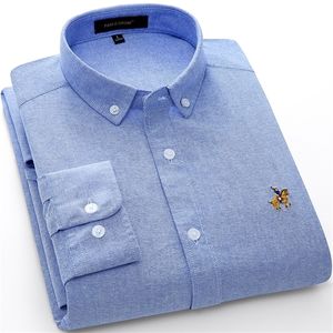 Lente 100% katoen oxford mannen shirt witte lange mouwen borduurwerk reguliere fit zachte dikke comfortabele mannelijke 220309