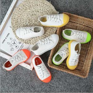 Primavera 2020 New Kids'Softsoles Girls' Candy Boys'Breathable White Canvas Shoes 1-8 años X0703