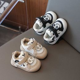 HBP Spring non marque 2024 Nouveau enfant pour bébé Cartoon Baby Chores Soft Sole Walking Chaussures pour les hommes et les nourrissons