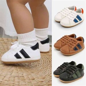 Printemps et automne 0-18M Baby Boys Casual Sports Chaussures pour tout-petits Infant Synthétique Cuir Laçage Confortable Premiers Walkers Chaussures 210326