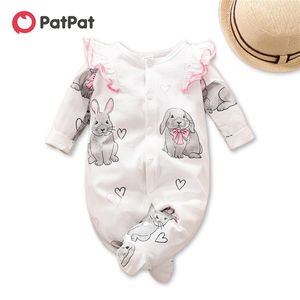 Lente en herfst baby meisje flutter-mouw konijn print lange mouwen jumpsuit footies kleding 210528