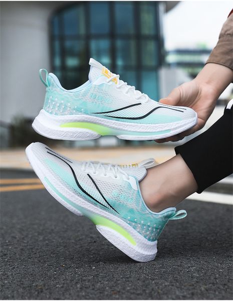 Spring and Automne Breathable Fashion Casual Student Lightweight Running and Sports Shoes Gai