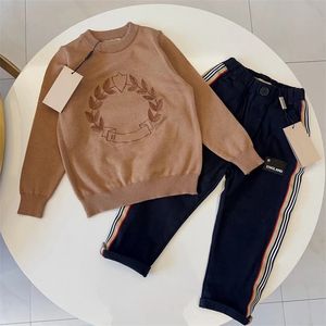 Printemps et automne nouveau designer de haute qualité broderie costume pour enfants alphabet pull marque à manches longues ourlet chaud pantalon décontracté vêtements pour enfants 100 cm-150 cm A01