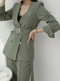 Lente en herfst dames kantoorpak Vneck groene tweedelige sets vrouwelijke blazer girly elegant temperament broekpak setup dames 240112