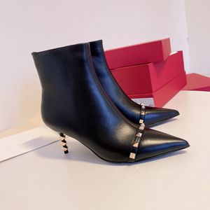 Primavera y otoño marca cuero genuino remache botines de mujer tacón alto punta puntiaguda zapatos de vestir de moda