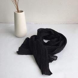 Printemps et été rétro écharpe plissée mince étroite longue écharpe en soie tout-match long châle