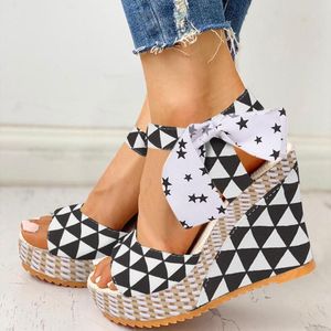 Lente en zomer sandalen mode dames hoge hakken met sleehak effen kleur lint casual stijl 90294