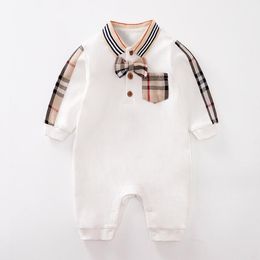 Spring Automne Baby Boys Plaid Rompers Mignet New-Born à manches longues Courstes avec des grenouillères à collier bownkot Bowknot