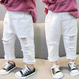 Printemps automne bébé filles déchiré jean enfants enfants trou cassé pantalon couleur blanche filles taille élastique Denim pantalon 240123