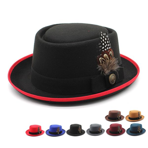 Sombrero de fieltro Billycock para primavera y otoño, sombrero de ala pequeña con plumas, sombrero Fedora de estilo británico a juego para mujer y hombre, sombrero Fedora de Hip Hop