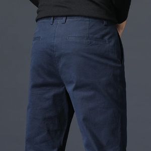 Pantalon décontracté d'automne de printemps pantalon hommes vêtements coton pantalon régulier droit pour hommes corée de base noire kaki bleu 240423