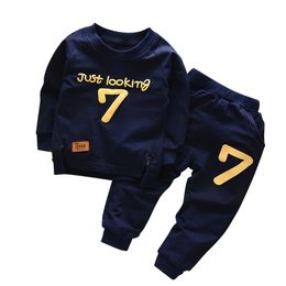 Lente herfst kinderen jongens girsls kleding katoen lange mouwen letter sets kinderen kleding trainingspak baby t-shirt broek 2 stuks / pak 211224