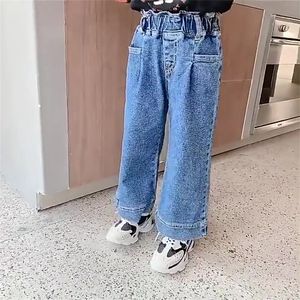 Printemps Automne Filles Jeans Bébé Denim Pantalon Enfants Pantalons Enfants Bas Mode Jambe Large Poche Patch Bourgeon Taille 1 À 7 Ans 20220903 E3