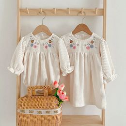 Primavera otoño niños bebés niñas manga larga dulce hermanas bordar vestido infantil mamelucos princesa ropa 240311