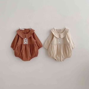 Lente herfst Koreaanse stijl kant patchwork lange mouw overalls baby meisjes schattige effen kleur katoenen bodysuits 210508