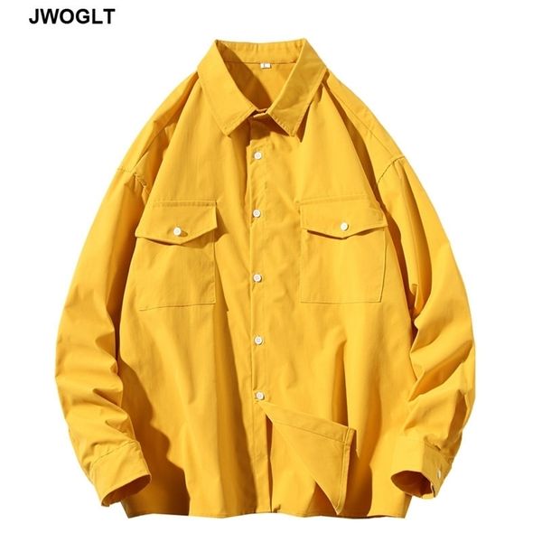 Spring Automne New Men Shirt coréen Fashion Long Moulit Mulit Pockets kaki noir blanc jaune couple rose couple de cargo social 210412