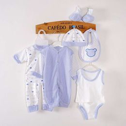 Vêtements de bébé printemps 8pcs NOUVEAU-né de coton Coton confortable Coupte de dessins dessinés Absorbant Absorbant Set 0-12M L2405