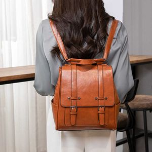 Spring Backpack for Women 2022 Koreaanse mode veelzijdige damesbag Academie Engelse stijl zachte PU -rugzak 230912