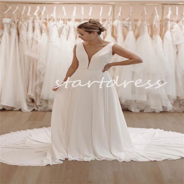 Printemps Boho Pays Robe De Mariée Court Train Sexy Col En V Dentelle Dos Plage Robes De Mariée Blanc Flowy Mousseline De Soie Jardin Robe De Mariée Pour Femmes Courbes Robe De Mariee 2024 Chic