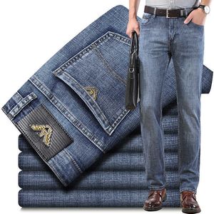 Marque de printemps et jeans minces d'été pour hommes