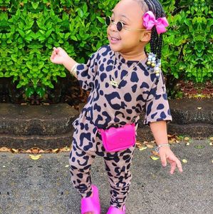 Spring Children Clothing sets Fashion Leopard Two Piece Sport Sport Baby Suits Prix d'usine