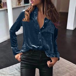 Spring Elegant Velvet Shirts Womens Long Manche à manches longues Bouton Solite Pocket Vintage Vintage Tops 240326